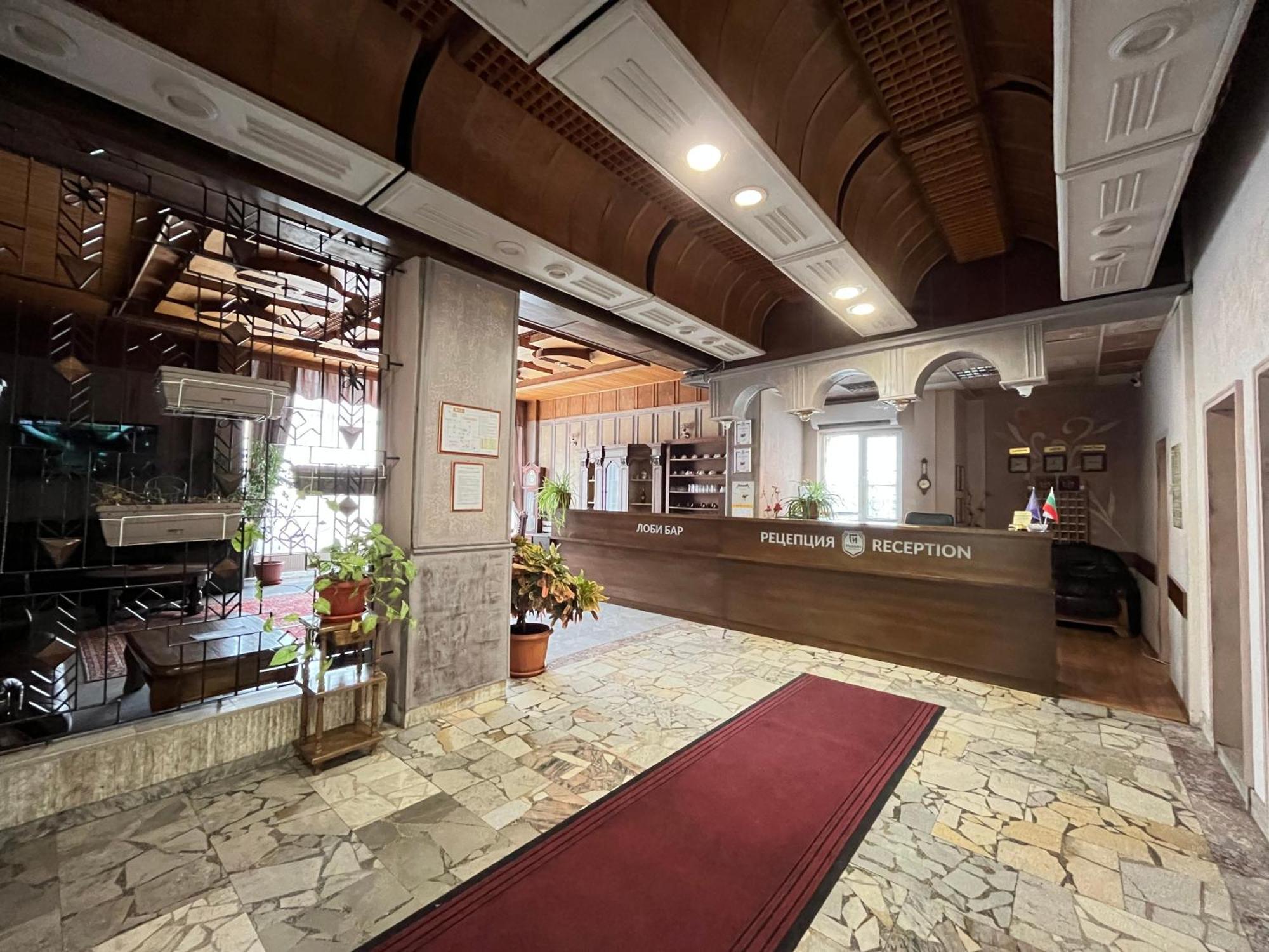 Park Hotel Ivailo ヴェリコ・タルノヴォ エクステリア 写真