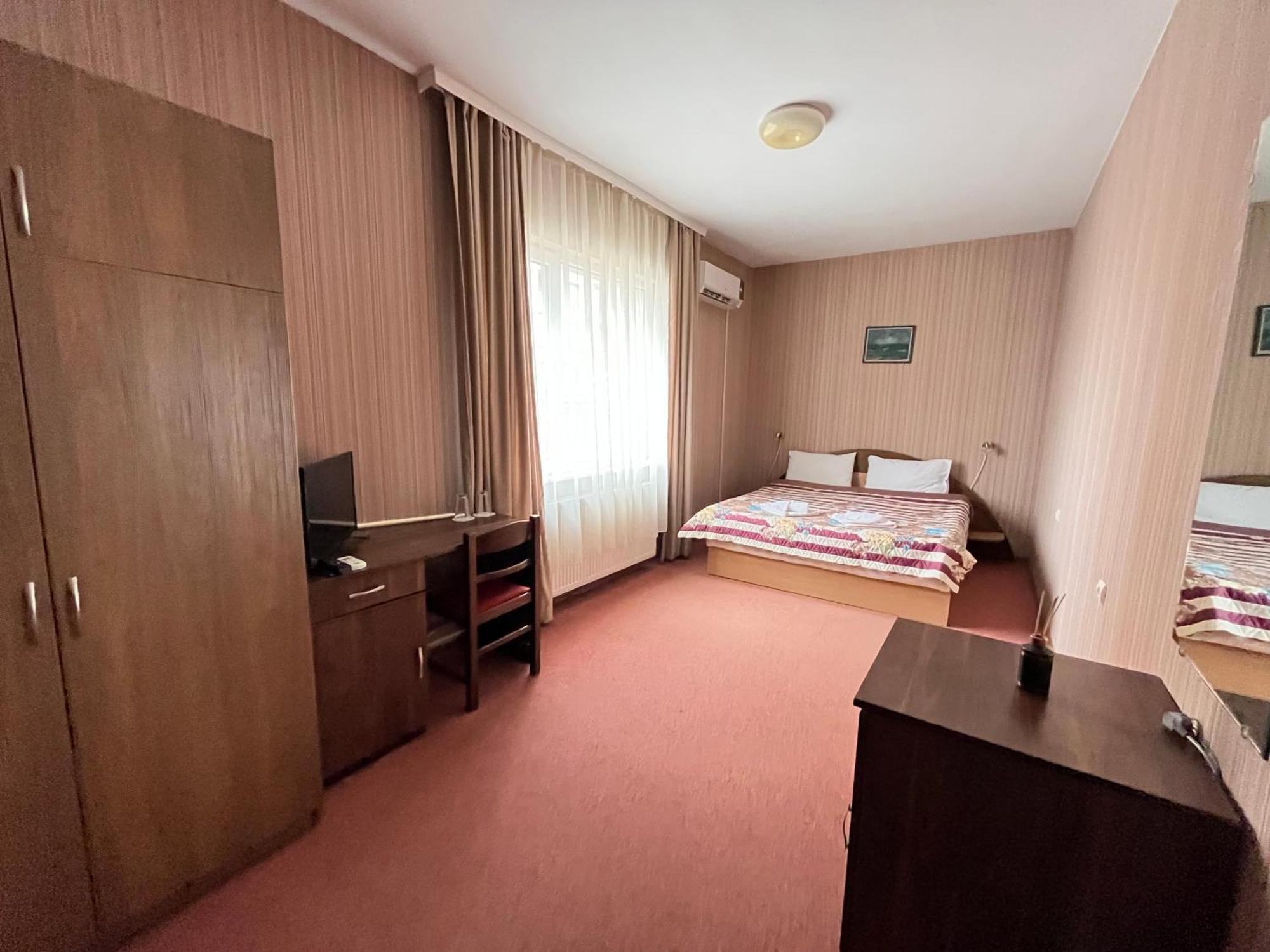 Park Hotel Ivailo ヴェリコ・タルノヴォ 部屋 写真