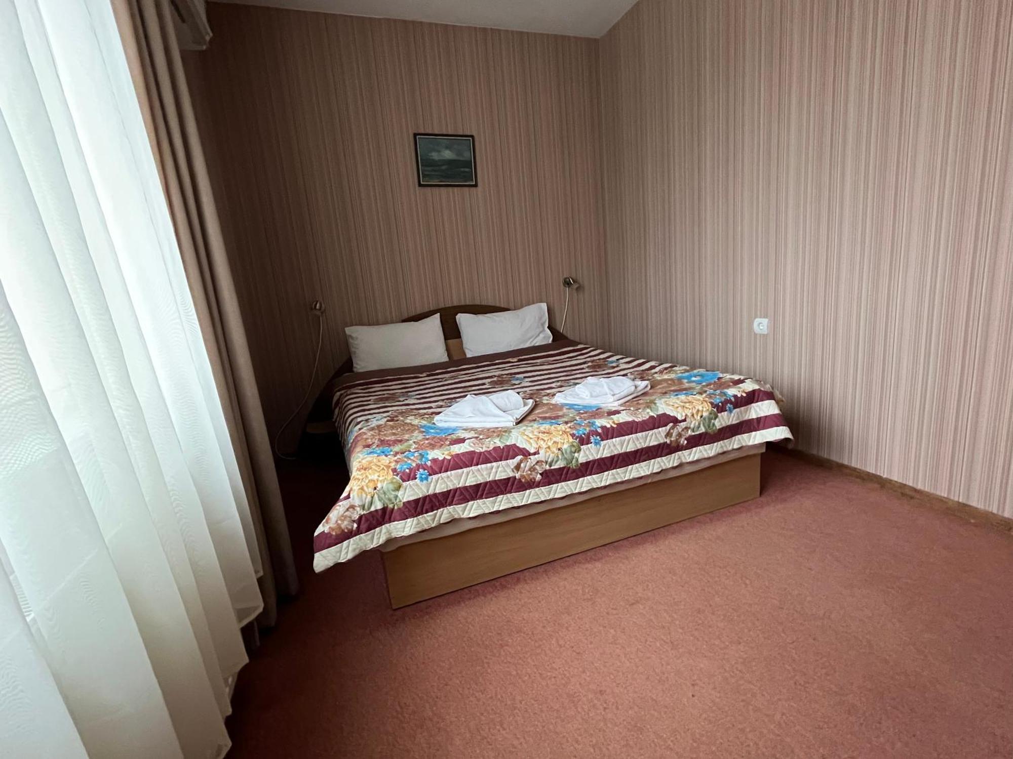 Park Hotel Ivailo ヴェリコ・タルノヴォ 部屋 写真