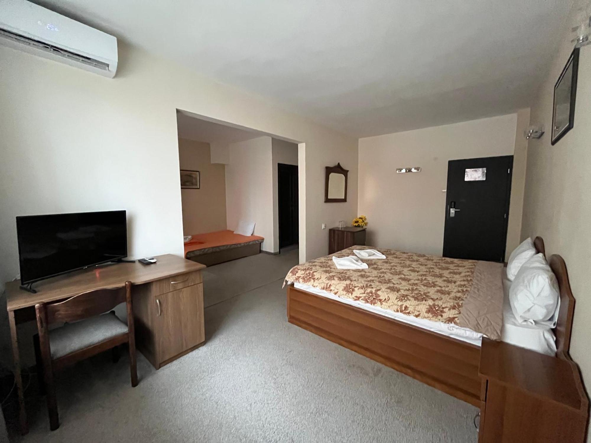 Park Hotel Ivailo ヴェリコ・タルノヴォ 部屋 写真