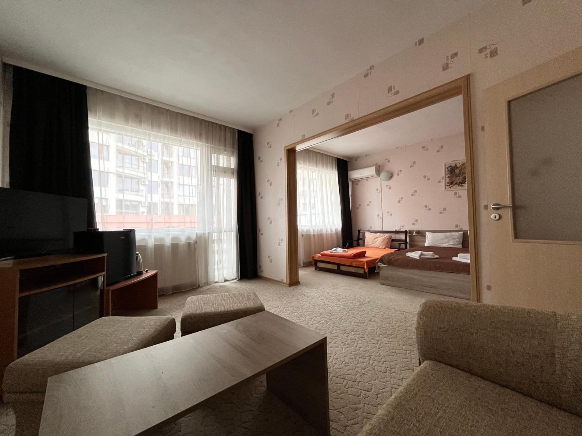 Park Hotel Ivailo ヴェリコ・タルノヴォ 部屋 写真